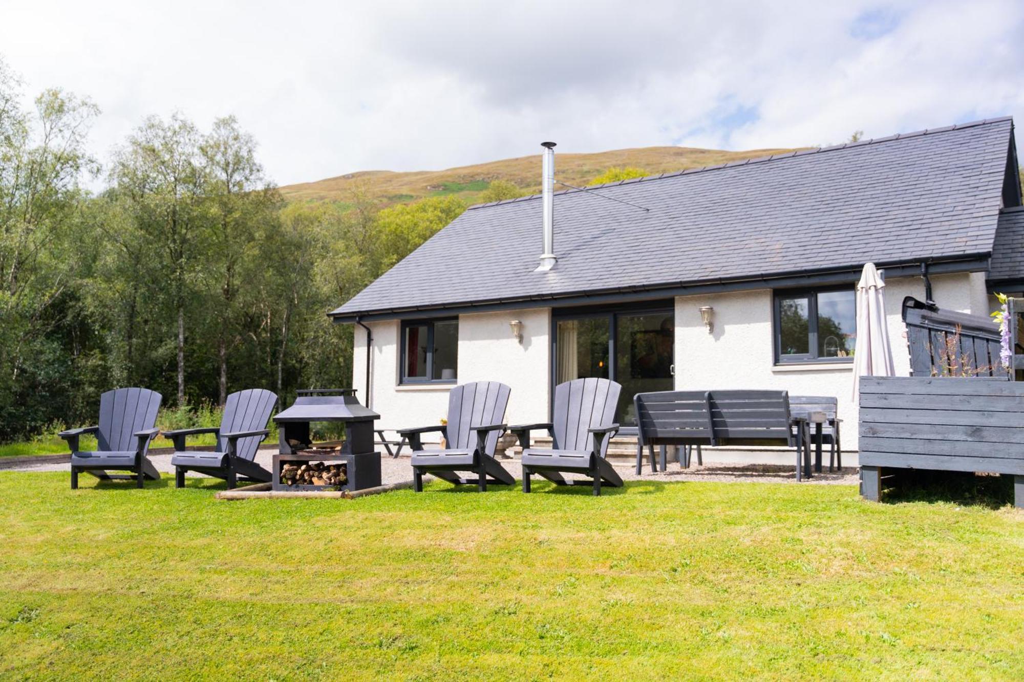Birch Hollow, Fort William With Outdoor Fire Pit Exterior photo